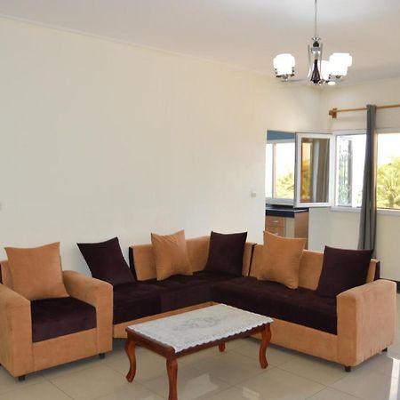 Residence Rosalie Yaoundé エクステリア 写真