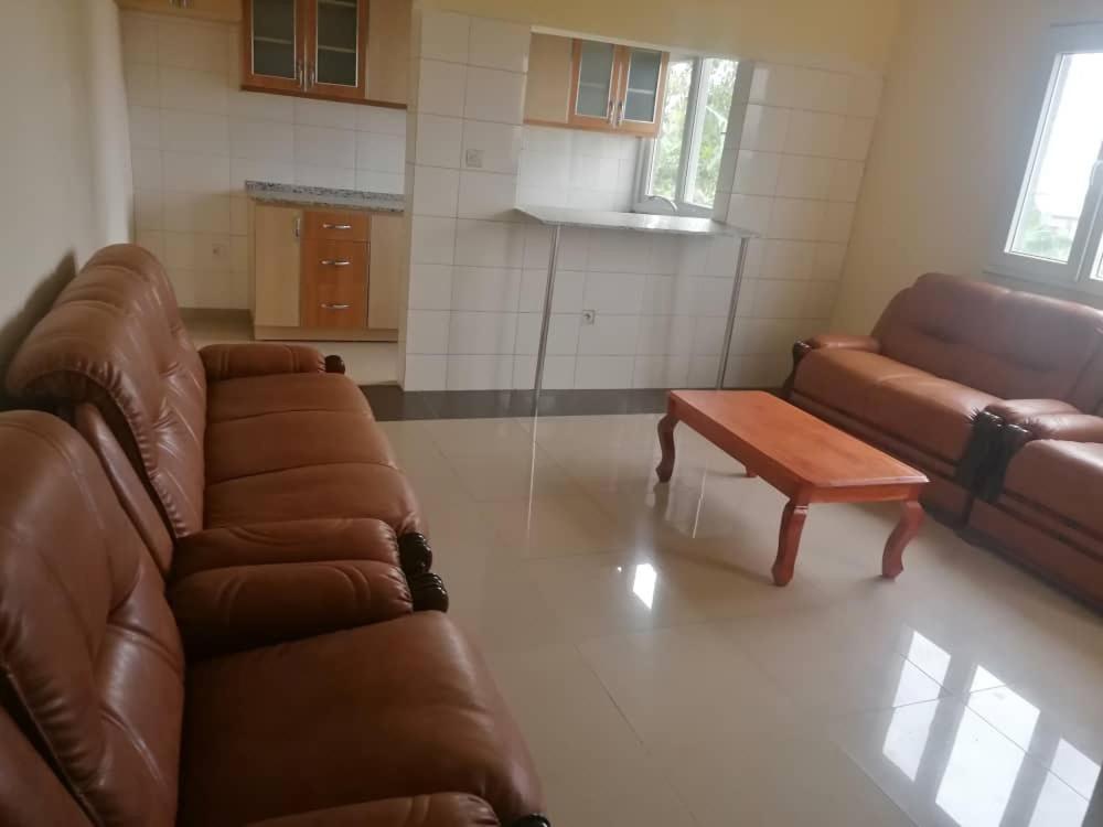 Residence Rosalie Yaoundé エクステリア 写真