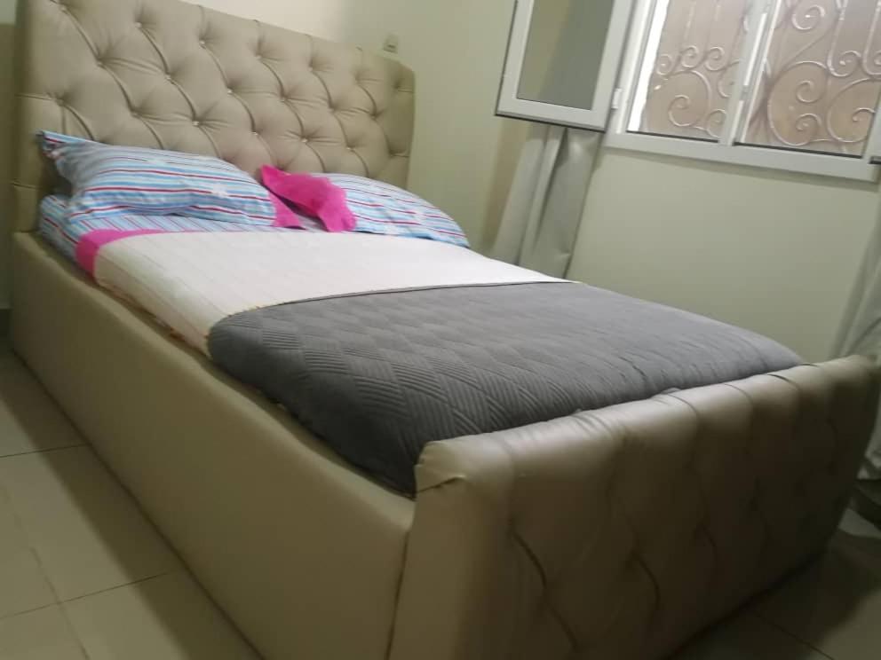 Residence Rosalie Yaoundé エクステリア 写真