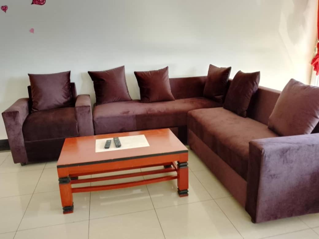 Residence Rosalie Yaoundé エクステリア 写真